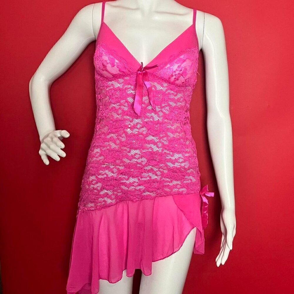 Bubblegum pink asymmetrical lace slip dress 🩷🩷​​​​​​​​​​​